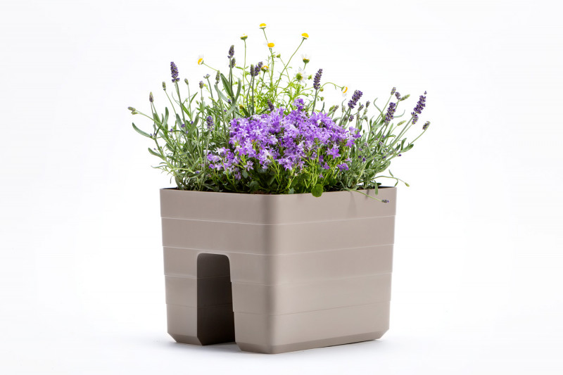 Truhlík Berberis samozavlažovací 30cm rôzne farby
